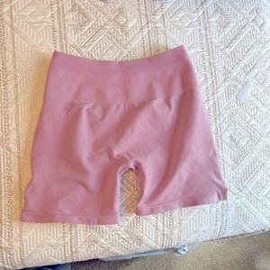 Alphalete amplify shorts, size M